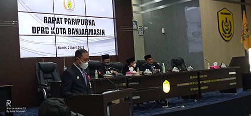 Foto lensa DPRD kota5
