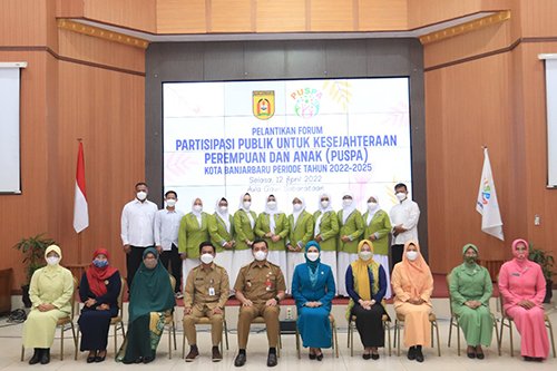 Walikota Banjarbaru Lantik Forum PUSPA 1 Hal 10 3 KLm BJB 1 6