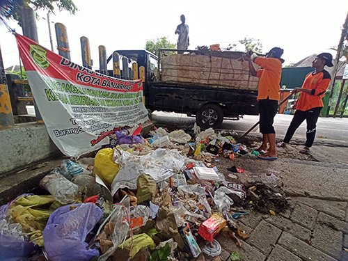 Hal 10 3 KLm Sampah lagi
