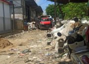 Polemik Tumpukan Barang Bekas Akhirnya Dibawa ke Balai Kota