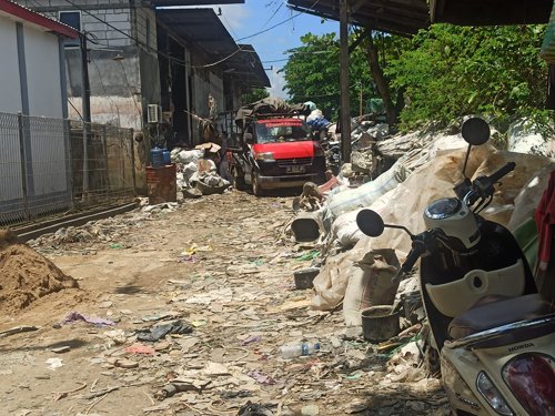 Hal 10 3 KLm Tumukan Sampah