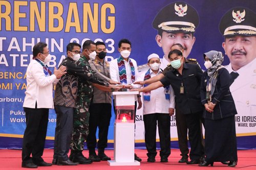 Hal 16 4 KLm Martapura BUKA MUSREMBANG