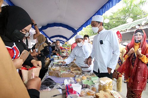 Hal 16 4 KLm Martapura Pasar wadai