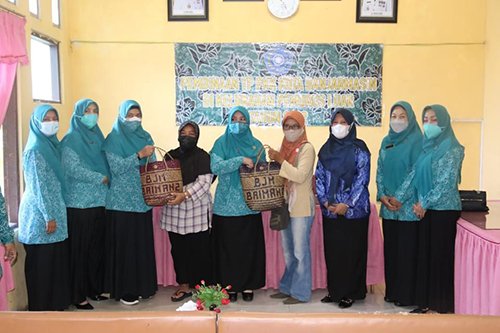 Laksanakan Pembinaan, PKK Kunci Kualitas Keluarga 1 Hal 9 3 KLm Kontrak 2 6