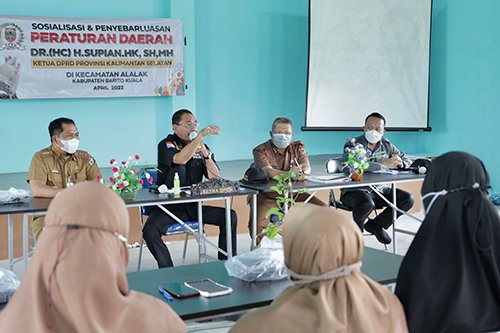 Warga Alalak Diedukasi Penanggulangan Bencana 1 Hal 9 3 Klm H Supian HK