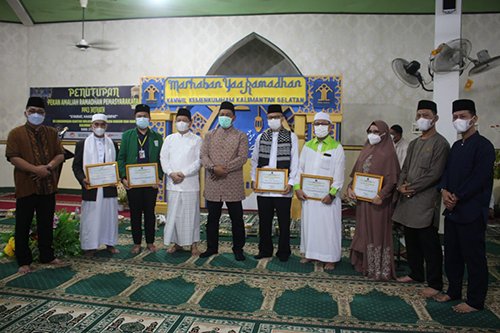 Pekan Amaliah Ramadan Ditutup<br>Takjub dengan Tartil Warga Binaan Asrama Teluk Dalam 1 Hal 9 3 Klm Pekan Amaliah di Tutup