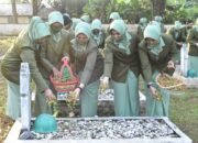 Wujud Rasa Syukur, Persit KCK Cab XXV Kodim 1002 Ziarah ke Taman Makam Pahlawan