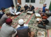 Paman Birin Jalani Malam Ramadan dengan Tadarusan Bersama Warga