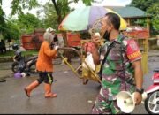 Keliling Pasar, Babinsa Ajak Masyarakat untuk Vaksinasi