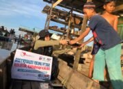 Masyarakat Bantaran Sungai Martapura Tetap Bertahan di Tengah Arus Modernisasi 13 Masyarakat Bantaran Sungai Martapura Tetap Bertahan di Tengah Arus Modernisasi