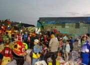 Sejak Ditemukan Petugas Perlu Tiga Jam Untuk Evakuasi Korban 17 Sejak Ditemukan Petugas Perlu Tiga Jam Untuk Evakuasi Korban