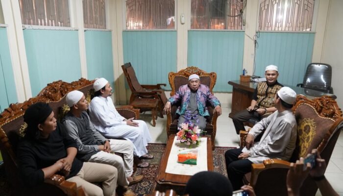 KH Husin Naparin : Kami Selalu Mendoakan Hasnur Group