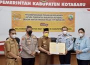 Kanwil Kemenkumham Kalsel Tandatangani PKS Layanan Eazy Paspor dengan Pemkab Kotabaru 26 Kanwil Kemenkumham Kalsel Tandatangani PKS Layanan Eazy Paspor dengan Pemkab Kotabaru