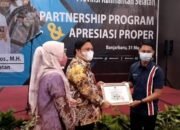 Pertamina Raih Penghargaan Tingkat Nasional Bidang Pengelolaan Lingkungan Hidup 18 Pertamina Raih Penghargaan Tingkat Nasional Bidang Pengelolaan Lingkungan Hidup