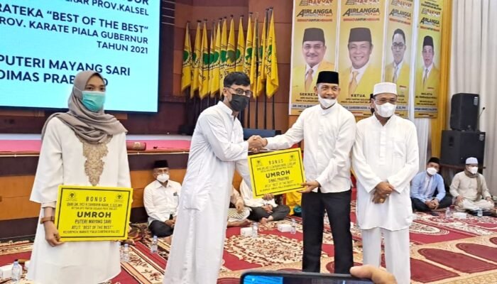 Partai Golkar Bagi Bonus Atlet PON