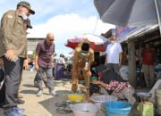 Pedagang Pasar Alabio HSU Terharu Aksi Berbagi Paman Birin