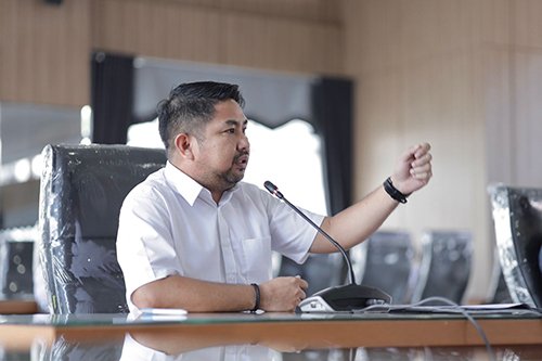 Bang Dhin Geram Pemberian THR Tidak Sesuai Aturan 1 hAL 9 1 klM Bang Dhien