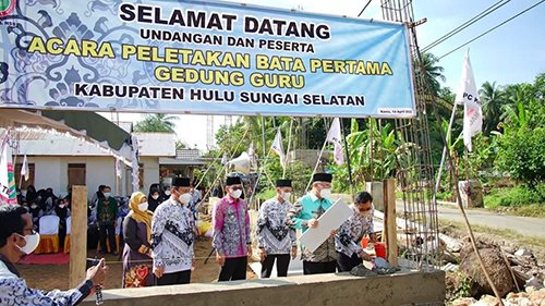 hal 12 HSS 1 3 klm 10