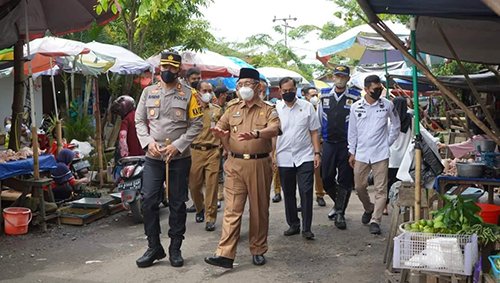 hal 12 HSS 1 3 klm 18