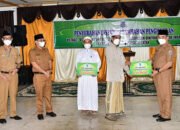 Ratusan Ustaz Ponpes dan MDA di HSS Diberi Insentif 27 Ratusan Ustaz Ponpes dan MDA di HSS Diberi Insentif