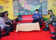 Bupati Tinjau Posko Lebaran dan Pelayanan Kesehatan 21 Bupati Tinjau Posko Lebaran dan Pelayanan Kesehatan