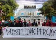 Demo DPRD BanjarmasinMahasiswa Sampaikan Delapan Tuntutan