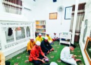 Paman Birih Berziarah ke Makam Habib Husein Luar Batang