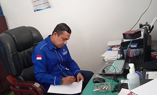 Hal 10 1 KLm Eddy Junaidi