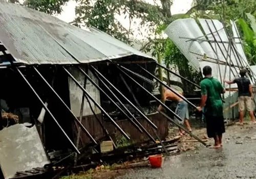 Hal 10 3 Klm Martapura Puting beliung 1