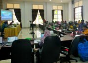 Banjar Ikuti Gerakan Peduli Lingkungan Hidup se-Kalsel 24 Banjar Ikuti Gerakan Peduli Lingkungan Hidup se-Kalsel