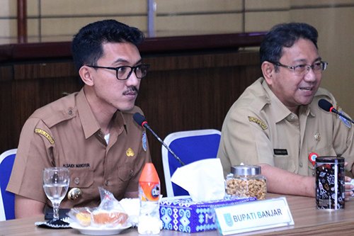 Rakor Mingguan, Bupati Bahas Pemasangan BTS 1 Hal 16 4 KLm Martapura Pemasangan BTS 1