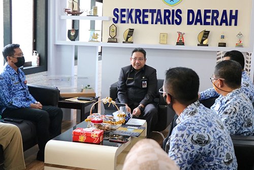 Hal 16 4 Klm Martapura Terima kunker 1