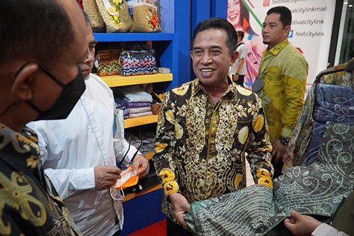 Pengrajin Binaan Pemko Ikuti Pameran Nasional 1 Hal 9 3 KLm Kontrak 2 13