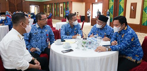 Hal 9 3 Klm Sosialisasi