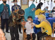 Wabup Tinjau Imunisasi di SDN Kandangan Kota 4 15 Wabup Tinjau Imunisasi di SDN Kandangan Kota 4