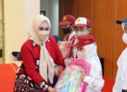 Ratusan Pelajar Dibantu Peralatan Sekolah