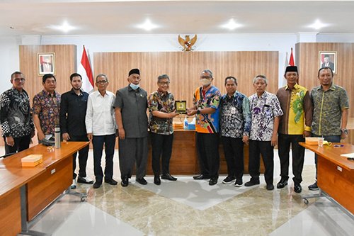 Komisi II Belajar Standar Harga Pangan 1 hal7 3klm 1