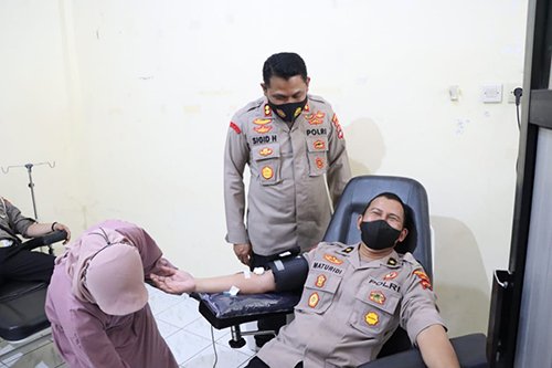 Polres HST Gelar Bakti Kesehatan Donor Darah 1 6 polres hst 3klm