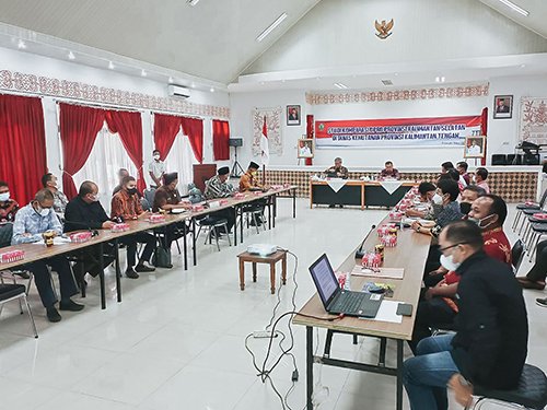 8 3klm hutan 1