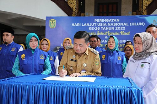 Walikota Lantik Kepengurusan LK2S Kota Banjarmasin 1 Hal 9 3 Klm Kontrak 2 3