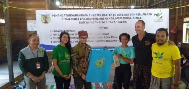 Bupati HST Tandatangani Kesepakatan dengan Yayasan Bumi Kita Fantastis 1 IMG 20220606 WA0032 scaled