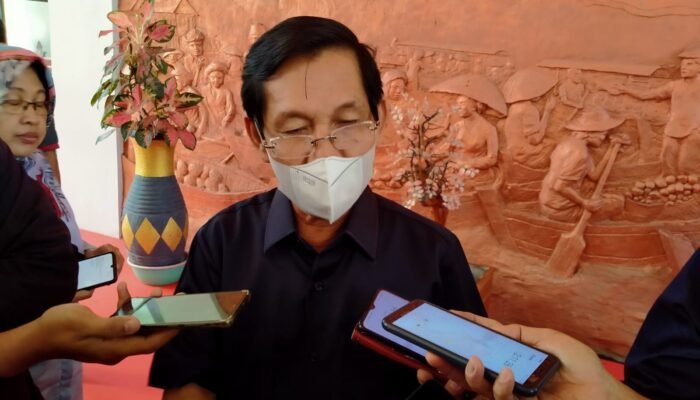 Trotoar Sekumpul Dinilai Tak Sesuai Rencana