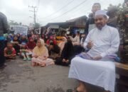 Blokade Pembongkaran, Habib Fathur Datang Tenangkan Warga Batuah 10 Blokade Pembongkaran, Habib Fathur Datang Tenangkan Warga Batuah