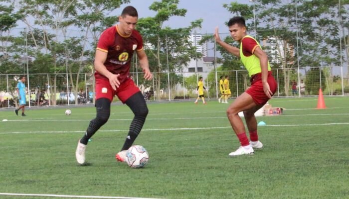 Rafinha Dipastikan Absen Pada Laga Kontra Borneo FC
