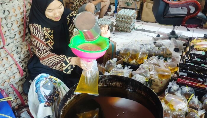 Stok Minyak Goreng Curah Hampir 3 Juta Liter di Kalsel