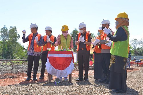 Pemancangan Tiang Pertama Pembangunan Gedung Baru Perpustakaan 1 hal 11 Batola 4 klm 3