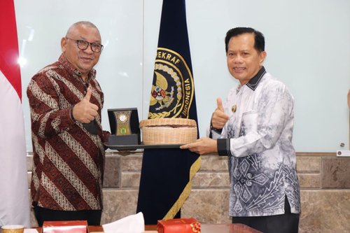 Bupati Tapin Sampaikan Desain Wisata Goa Beramban Kemenparekraf RI 1 hal 12 Tapin 35 klm 11