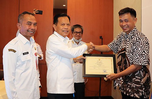 hal 12 Tapin 35 klm 25