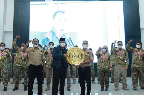 Gubernur Paman Birin Bangga Pada Prestasi Atlet FAI 1 13 3klm gubernur jpg 1