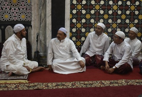 Hal 16 4 KLm Martapura Banjar bersholawat